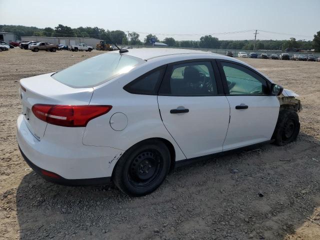 Photo 3 from auction – 2015 FORD FOCUS S with VIN 1FADP3E25FL318038