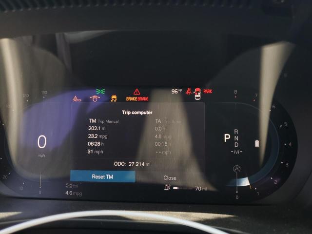 Photo 9 from auction – 2023 VOLVO XC40 CORE with VIN YV4L12UV8P2951098