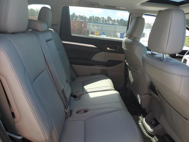 Photo 11 from auction – 2019 TOYOTA HIGHLANDER with VIN 5TDKZRFH1KS332688