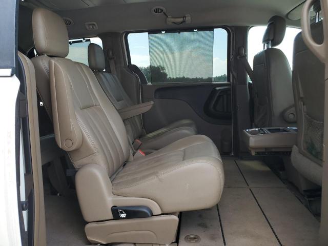 Photo 11 from auction – 2011 CHRYSLER TOWN & COU with VIN 2A4RR8DG3BR676142