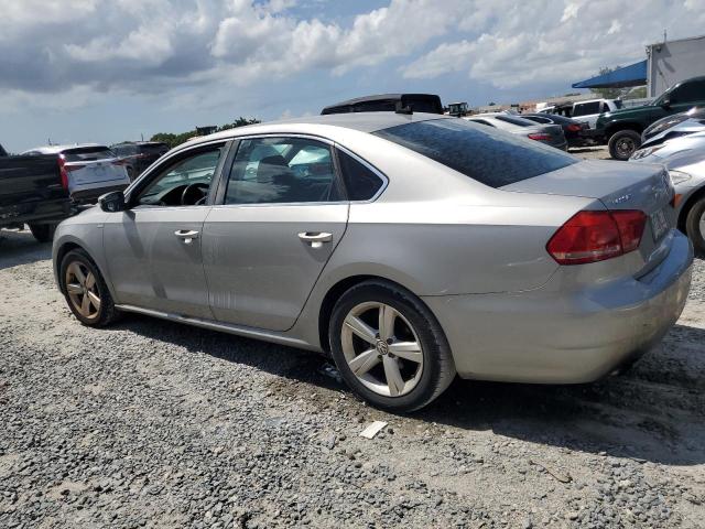 Photo 2 from auction – 2014 VOLKSWAGEN PASSAT S with VIN 1VWAT7A37EC040303