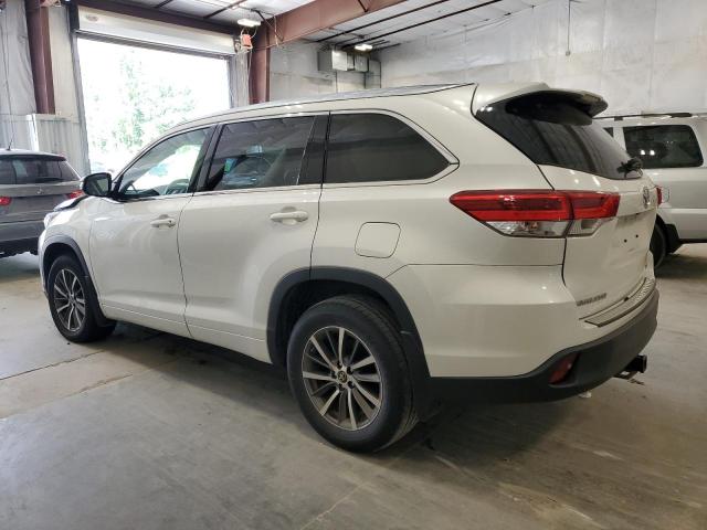 Photo 2 from auction – 2018 TOYOTA HIGHLANDER with VIN 5TDJZRFH1JS562225