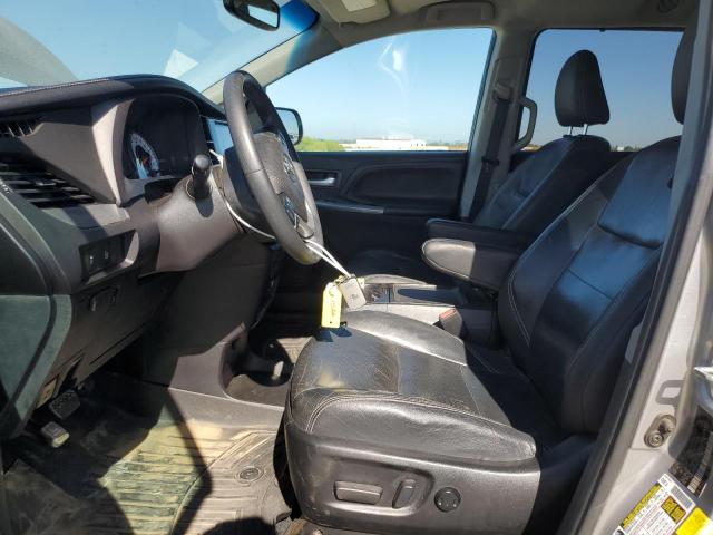 Photo 7 from auction – 2017 TOYOTA SIENNA SE with VIN 5TDXZ3DCXHS878294