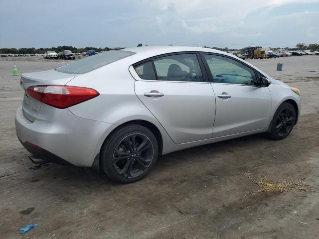 Photo 3 from auction – 2014 KIA FORTE EX with VIN KNAFX4A80E5077105