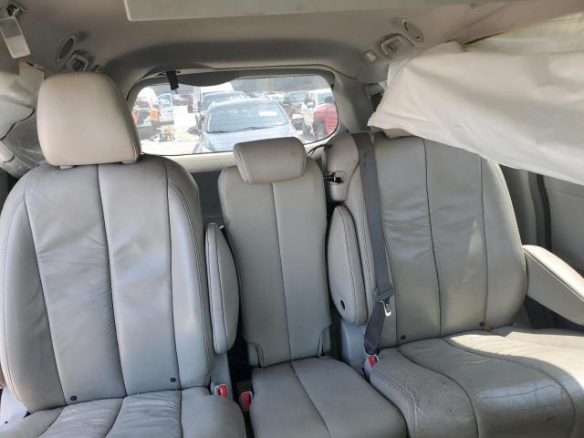 Photo 10 from auction – 2011 TOYOTA SIENNA XLE with VIN 5TDYK3DC1BS123468