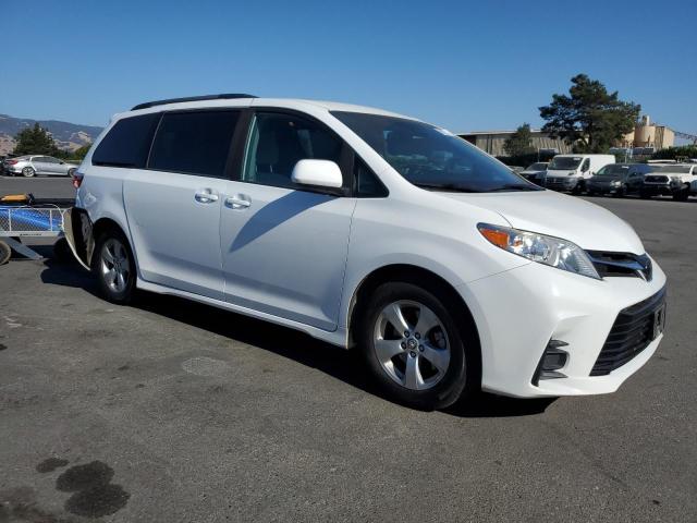 Photo 4 from auction – 2020 TOYOTA SIENNA LE with VIN 5TDKZ3DC2LS021695