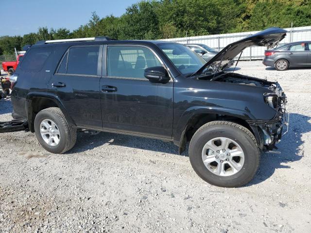 Photo 4 from auction – 2024 TOYOTA 4RUNNER SR with VIN JTEMU5JR2R6230659