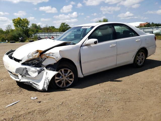 TOYOTA CAMRY LE 2005 with VIN 4T1BF32K45U619252 - Photo from auction