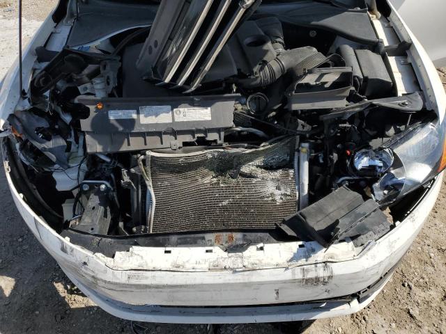 Photo 11 from auction – 2013 VOLKSWAGEN PASSAT S with VIN 1VWAH7A32DC091644