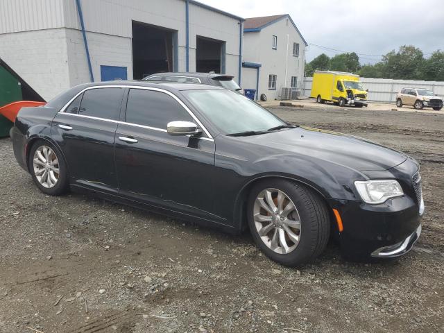 Photo 4 from auction – 2018 CHRYSLER 300 LIMITE with VIN 2C3CCAKG9JH177572