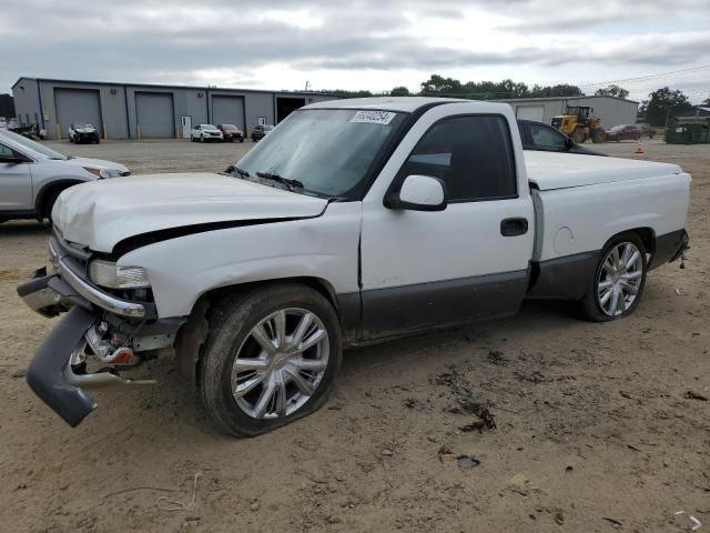 Photo 1 from auction – 2000 CHEVROLET SILVERADO with VIN 1GCEC14T1YZ140962