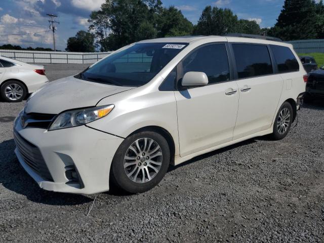 TOYOTA SIENNA XLE 2018 with VIN 5TDYZ3DC5JS934491 - Photo from auction