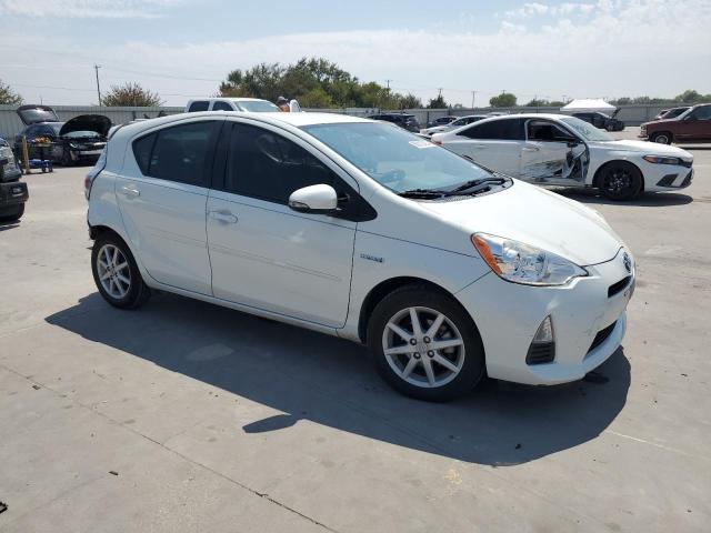 Photo 4 from auction – 2014 TOYOTA PRIUS C with VIN JTDKDTB38E1573333