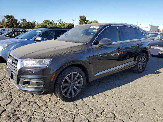 AUDI Q7 PREMIUM 2017 with VIN WA1LAAF75HD033661 - Photo from auction