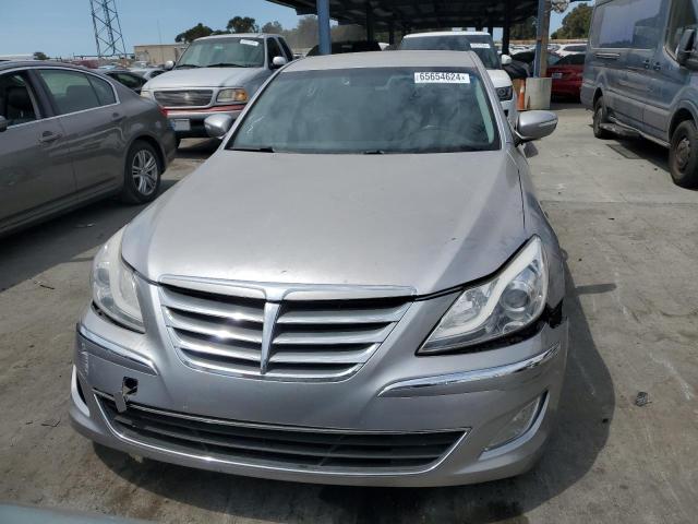 Photo 5 from auction – 2013 HYUNDAI GENESIS 3. with VIN KMHGC4DD2DU242521