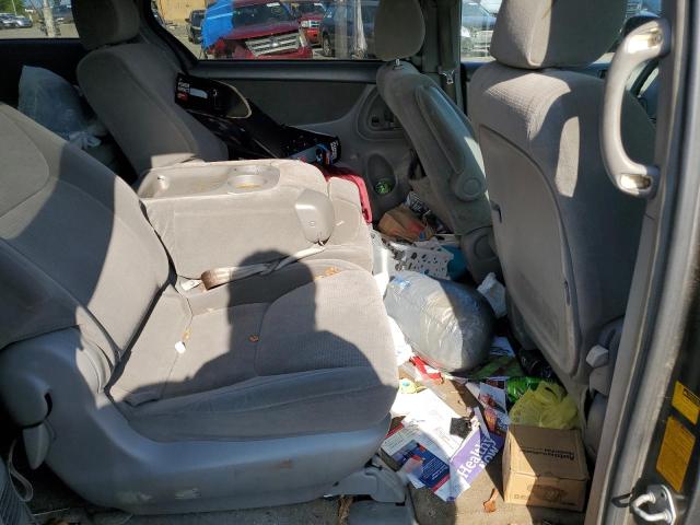 Photo 11 from auction – 2004 TOYOTA SIENNA CE with VIN 5TDZA23C94S026623