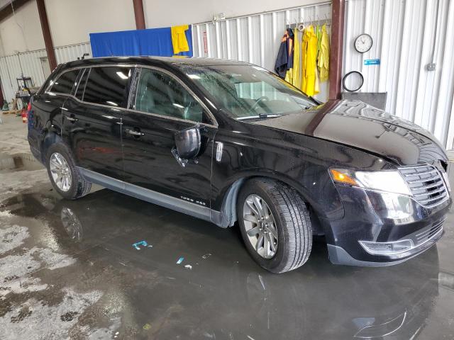Photo 4 from auction – 2017 LINCOLN MKT with VIN 2LMHJ5NK4HBL01663