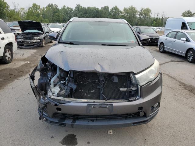 Photo 5 from auction – 2015 TOYOTA HIGHLANDER with VIN 5TDJKRFH2FS129153