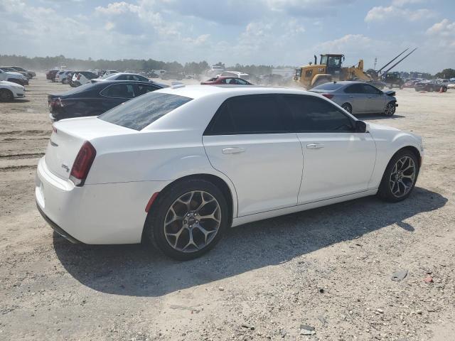 Photo 3 from auction – 2015 CHRYSLER 300 S with VIN 2C3CCABG5FH922440