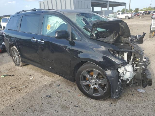 Photo 4 from auction – 2017 TOYOTA SIENNA SE with VIN 5TDXZ3DC6HS798412