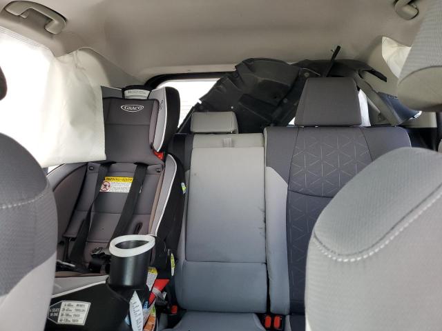 Photo 10 from auction – 2019 TOYOTA RAV4 XLE with VIN JTMP1RFV8KD008720