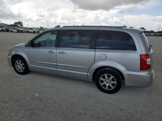Photo 2 from auction – 2012 CHRYSLER TOWN & COU with VIN 2C4RC1BG7CR140331