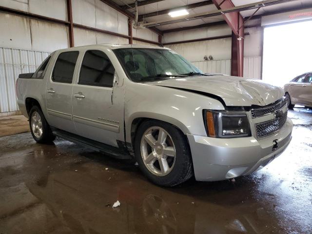 Photo 4 from auction – 2011 CHEVROLET AVALANCHE with VIN 3GNTKFE30BG332524