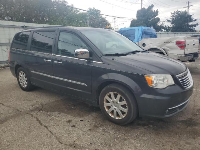 Photo 4 from auction – 2012 CHRYSLER TOWN & COU with VIN 2C4RC1CG3CR117028