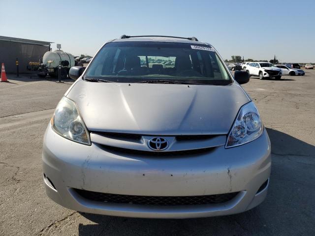 Photo 5 from auction – 2010 TOYOTA SIENNA CE with VIN 5TDKK4CC8AS331634
