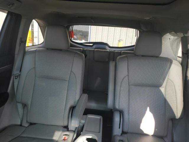 Photo 10 from auction – 2018 TOYOTA HIGHLANDER with VIN 5TDDZRFH7JS871047
