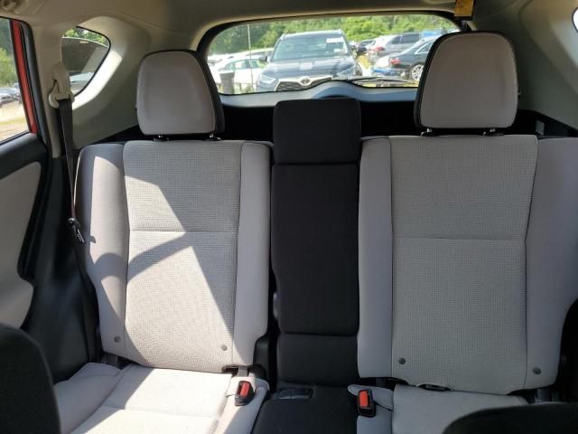 Photo 10 from auction – 2017 TOYOTA RAV4 XLE with VIN JTMRFREV9HJ151861