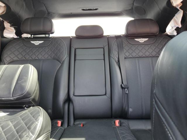 Photo 10 from auction – 2017 BENTLEY BENTAYGA with VIN SJAAC2ZV5HC014350