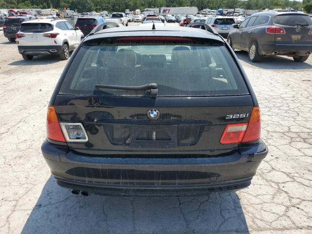 Photo 6 from auction – 2004 BMW 325 IT with VIN WBAEN33464PC12857