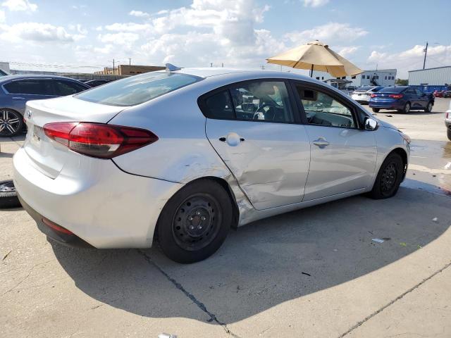 Photo 3 from auction – 2018 KIA FORTE LX with VIN 3KPFK4A71JE239203
