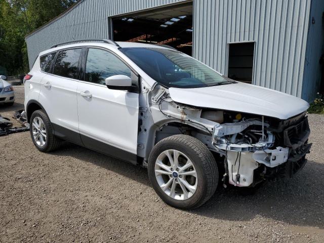 Photo 4 from auction – 2017 FORD ESCAPE SE with VIN 1FMCU0GD5HUA55229
