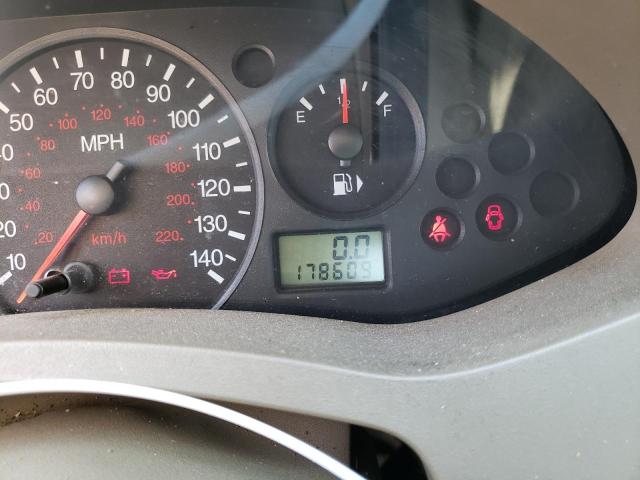 Photo 9 from auction – 2005 FORD FOCUS ZX4 with VIN 1FAFP34N35W152670