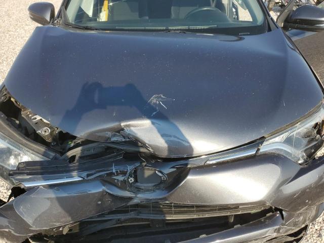 Photo 12 from auction – 2017 TOYOTA RAV4 XLE with VIN JTMRFREV5HD198643