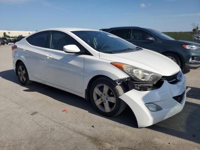 Photo 4 from auction – 2012 HYUNDAI ELANTRA GL with VIN 5NPDH4AE8CH127176