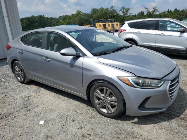 Photo 4 from auction – 2017 HYUNDAI ELANTRA SE with VIN 5NPD84LF6HH129456