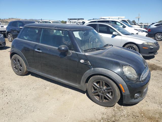 Photo 4 from auction – 2011 MINI COOPER with VIN WMWSU3C55BT092050