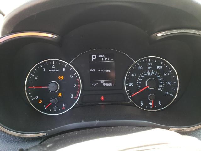 Photo 9 from auction – 2018 KIA FORTE LX with VIN 3KPFK4A76JE221327