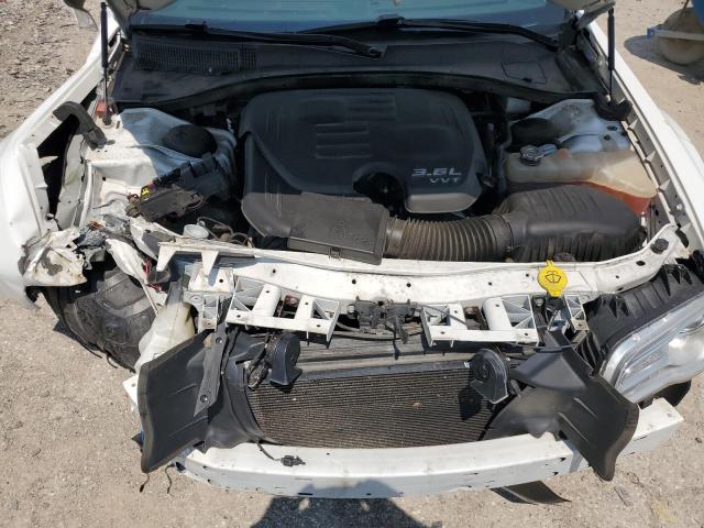 Photo 11 from auction – 2017 CHRYSLER 300 LIMITE with VIN 2C3CCAAG1HH538644
