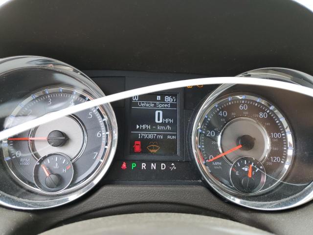 Photo 9 from auction – 2011 CHRYSLER TOWN & COU with VIN 2A4RR8DG4BR630304