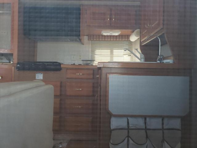 Photo 6 from auction – 2002 HOLR MOTORHOME with VIN 1FCNF53S920A00774