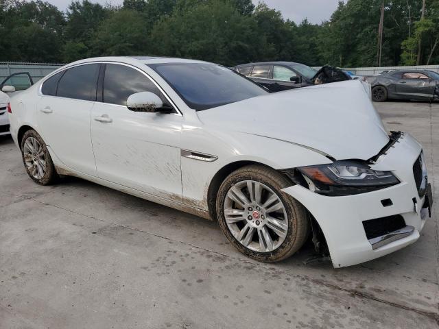 Photo 4 from auction – 2017 JAGUAR XF PREMIUM with VIN SAJBJ4BV8HCY31084