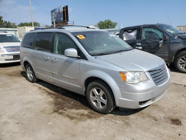 Photo 4 from auction – 2010 CHRYSLER TOWN & COU with VIN 2A4RR5D19AR450809