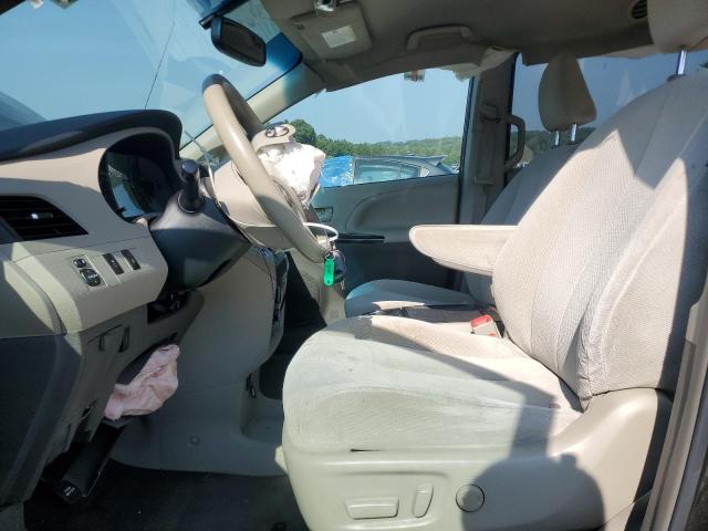 Photo 7 from auction – 2014 TOYOTA SIENNA LE with VIN 5TDKK3DC6ES431603
