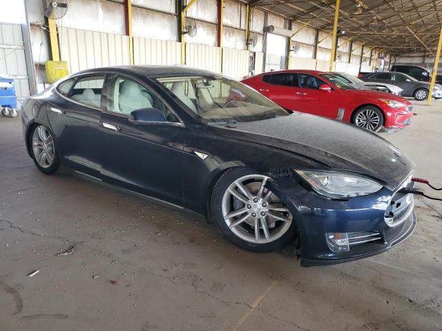 Photo 4 from auction – 2013 TESLA MODEL S with VIN 5YJSA1CG7DFP04756