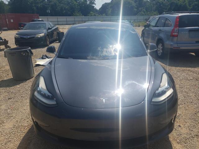 Photo 5 from auction – 2018 TESLA MODEL 3 with VIN 5YJ3E1EA7JF047096