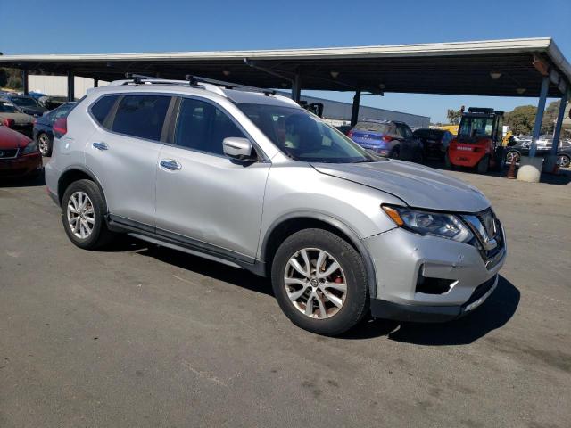 Photo 4 from auction – 2017 NISSAN ROGUE S with VIN KNMAT2MT7HP587036